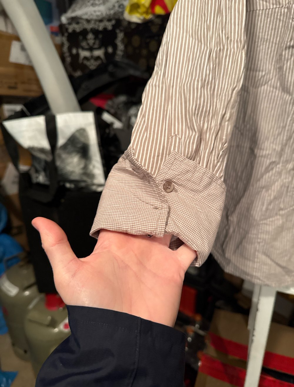 Schöne gestreifte beige weise Bluse