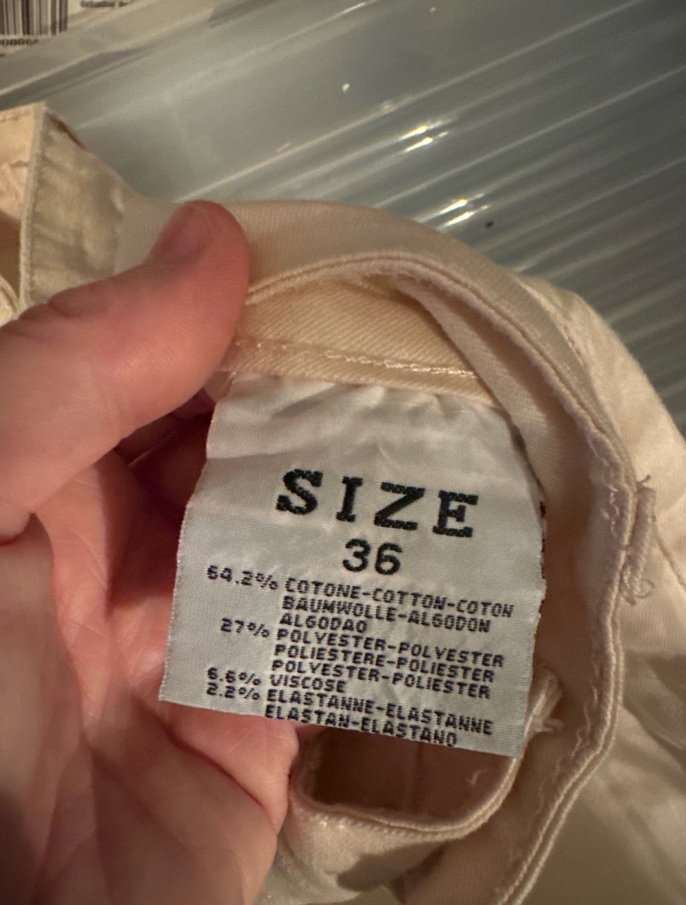 schöne zarte rosa Farbene Hose