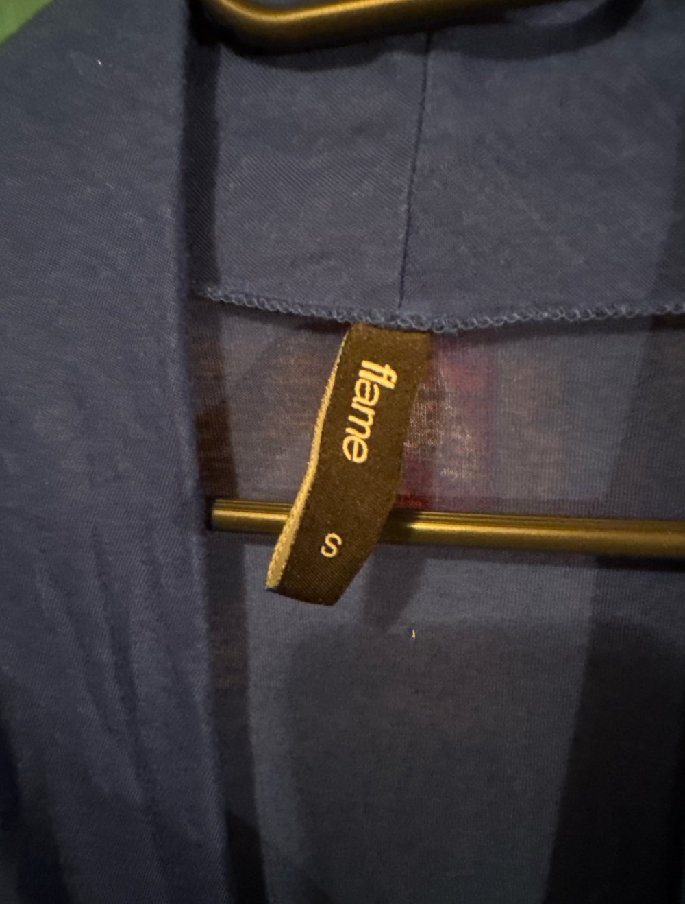 schönes elegantes dunkel blaues Shirt S