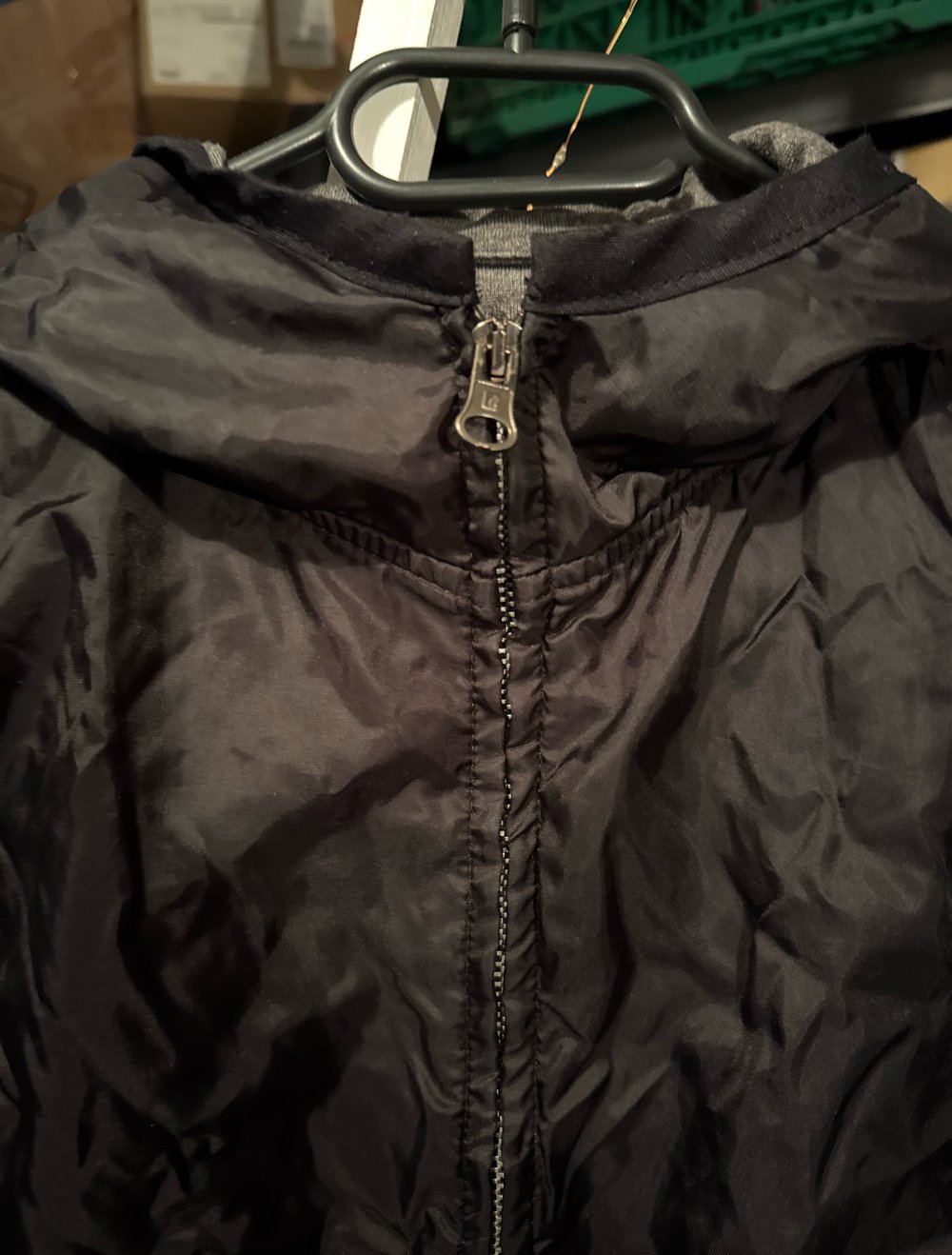 schwarze dünne Sommer Regenjacke/übergans Jacke