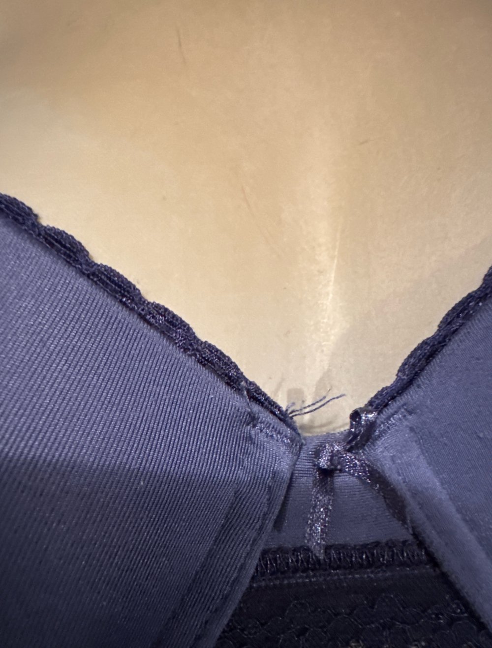sehr schöner blauer spitzen bh 80C