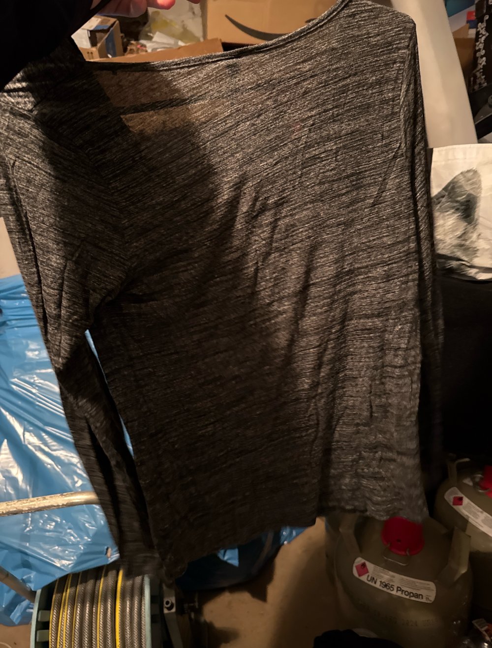 dünnes graues Sweatshirt