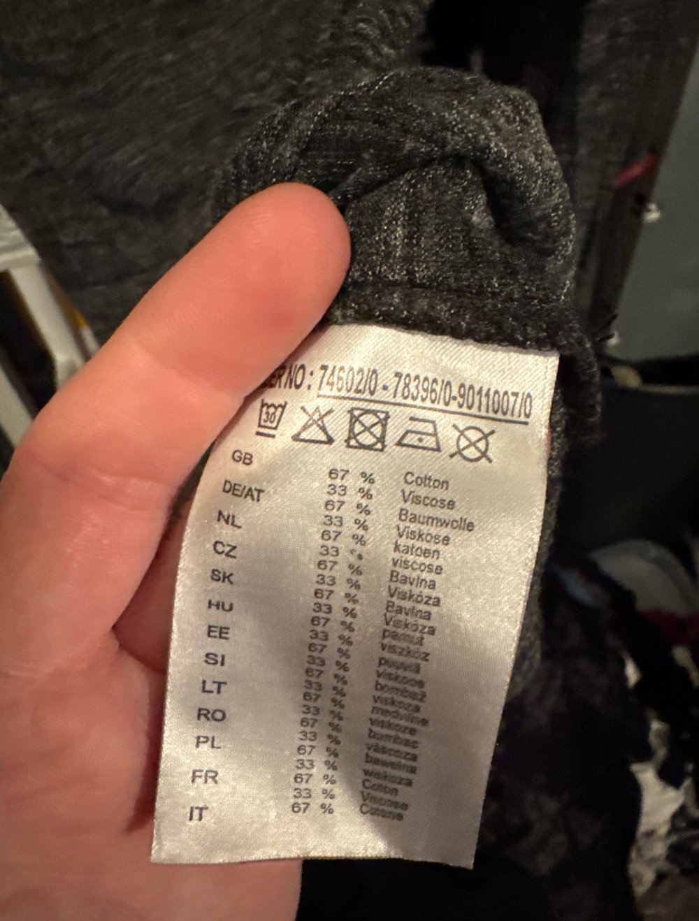 dünnes graues Sweatshirt