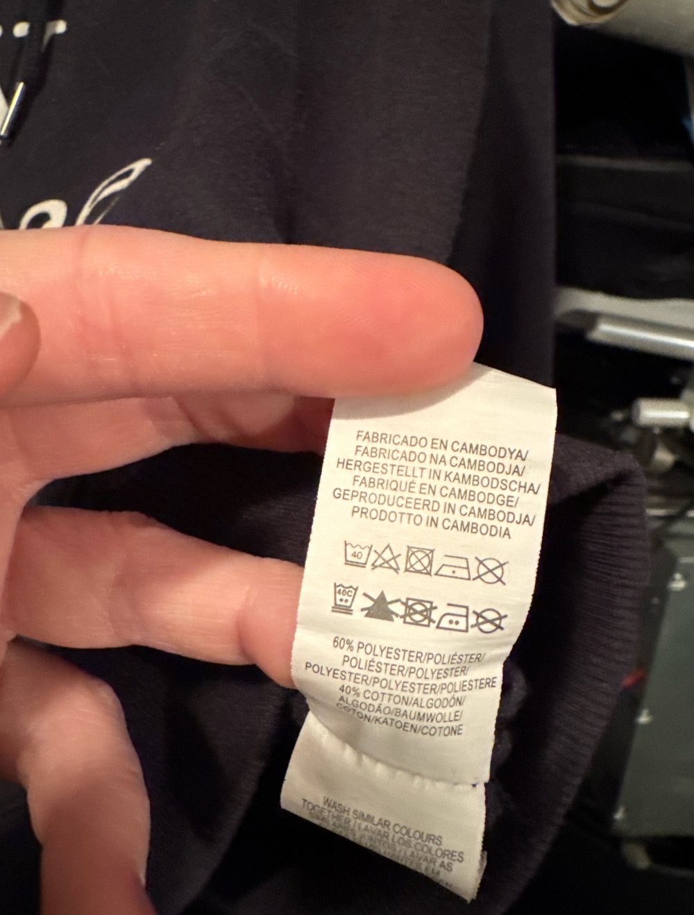 schöner warmer Pullover mit Schrift Druck