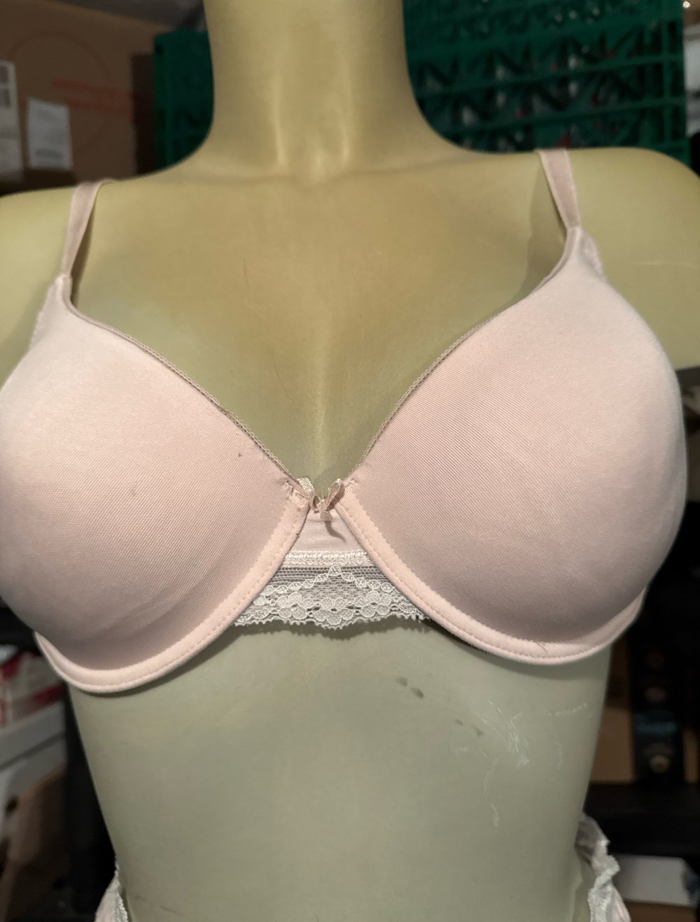 schönes rosa bh Set mit spitze