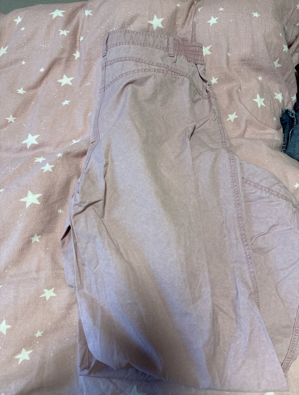 Schöne rosa Jeans
