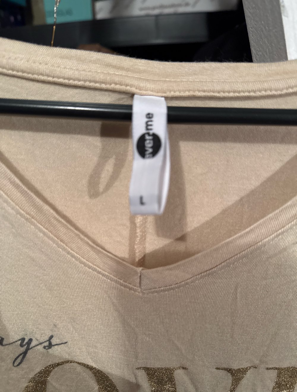 Wunderschönes Beiges tshirt