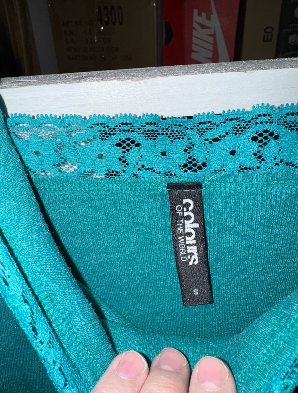 sehr schönes Türkises top mit spitze