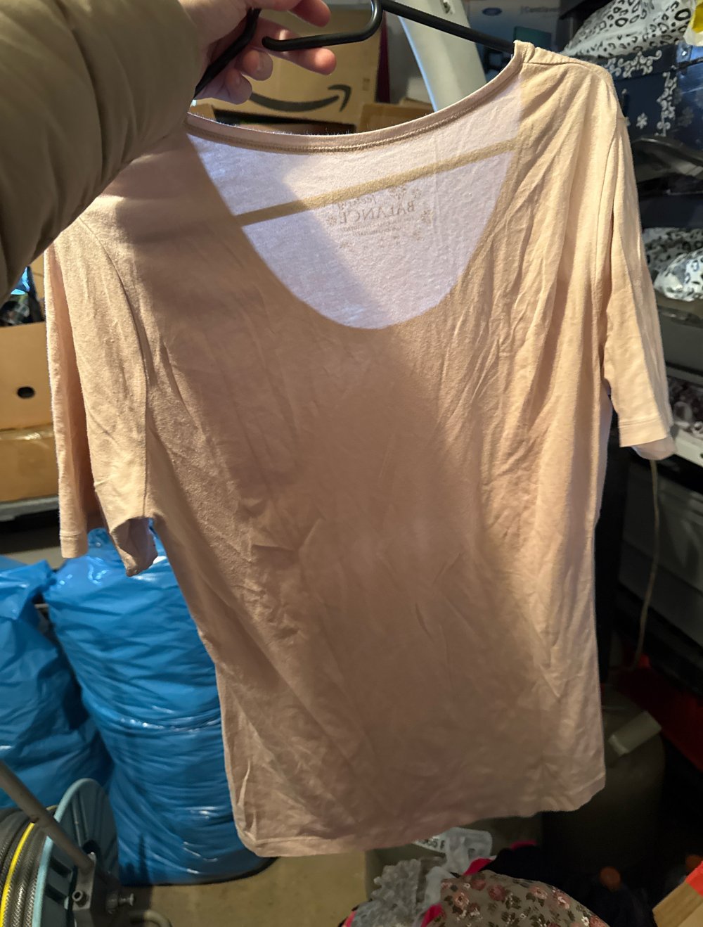 zartes rosa farbenes tshirt mit Blüten 36/38