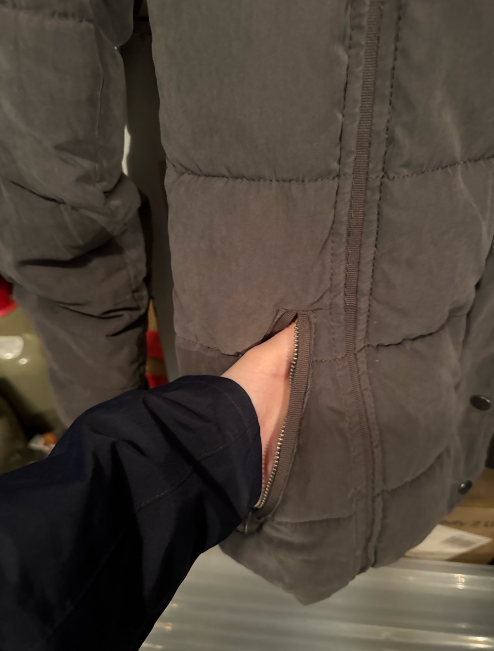 Schöne graue Stepp Winter Jacke