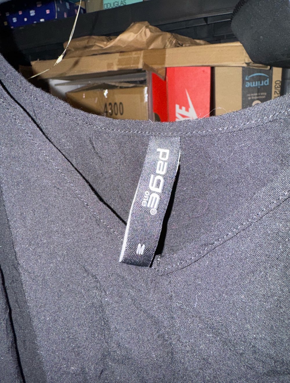 schwarzer kurzer Jumpsuit