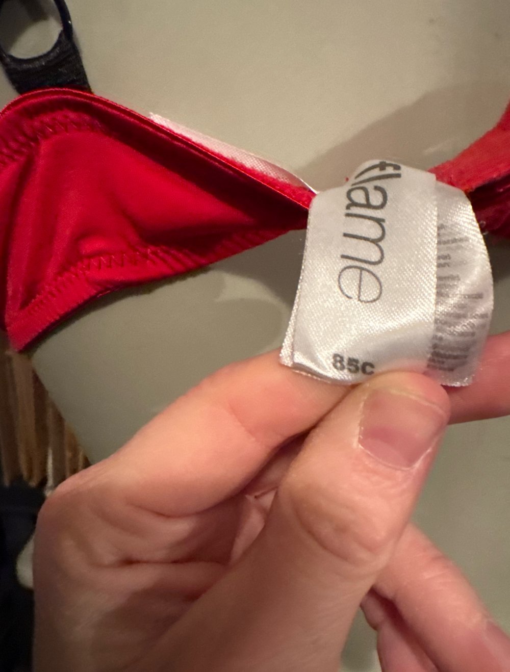 sehr schönes elegantes rot schwarzes spitzen Unterwäsche Set