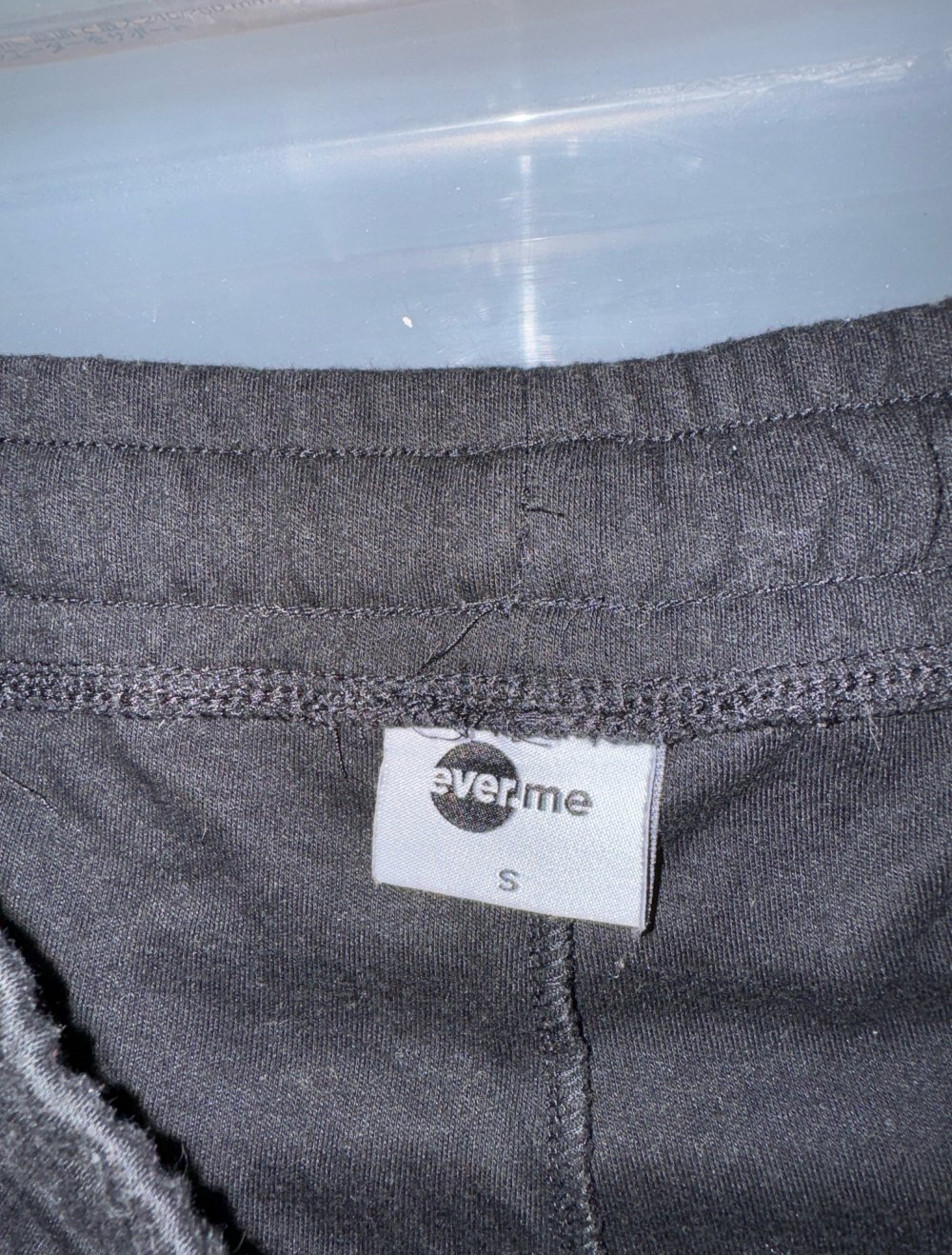 Schöne schwarze jogginghose