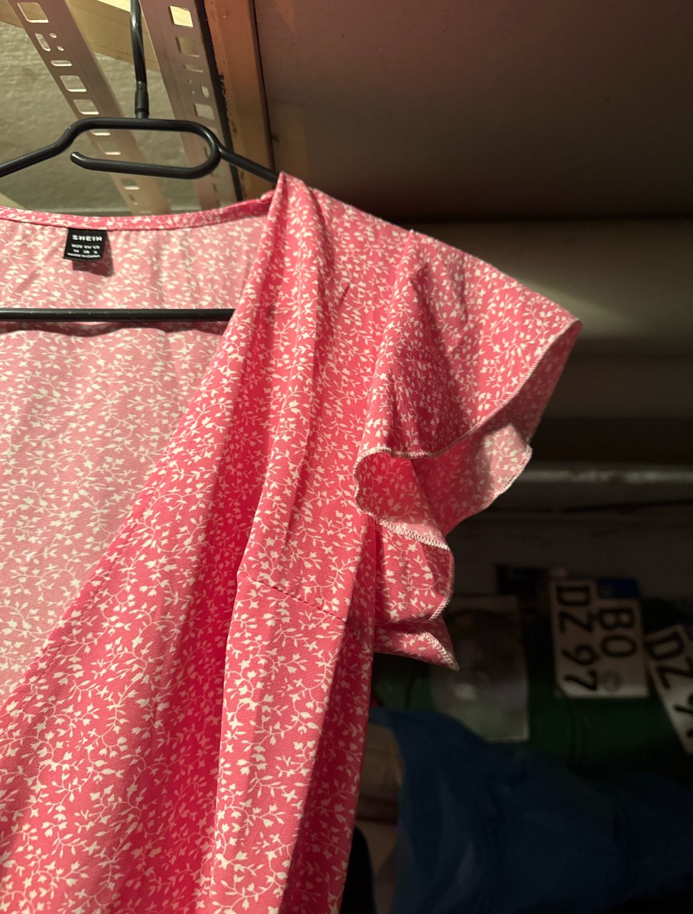 Schönes Wickel Kleid