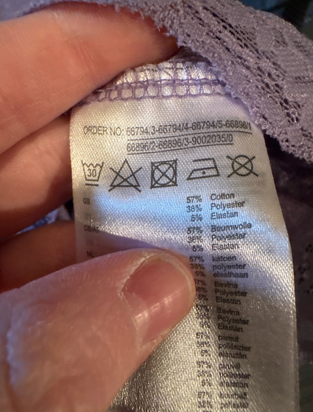 Schönes lila spitzen top