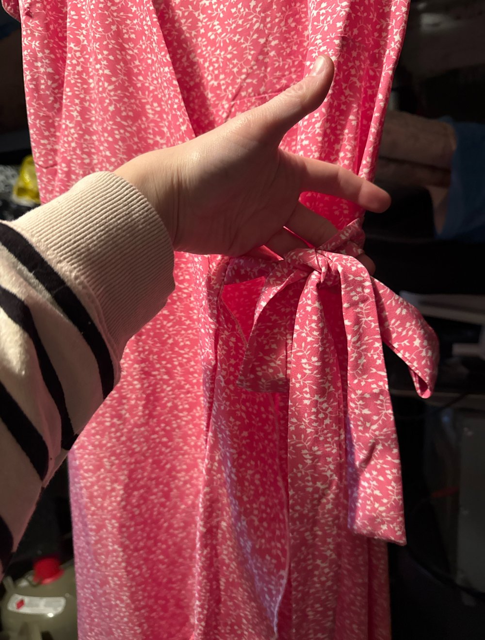 Schönes Wickel Kleid