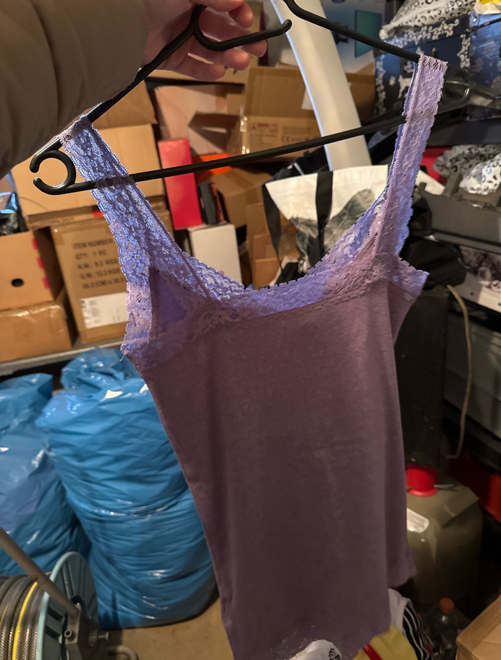 Schönes lila spitzen top