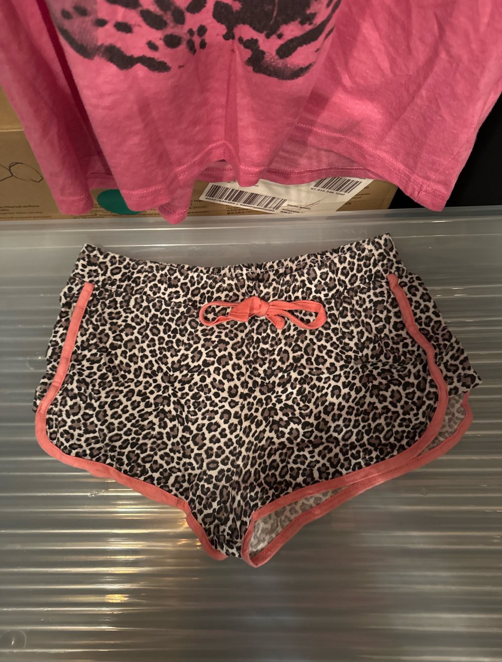 schöner kurzer pinker schlafi