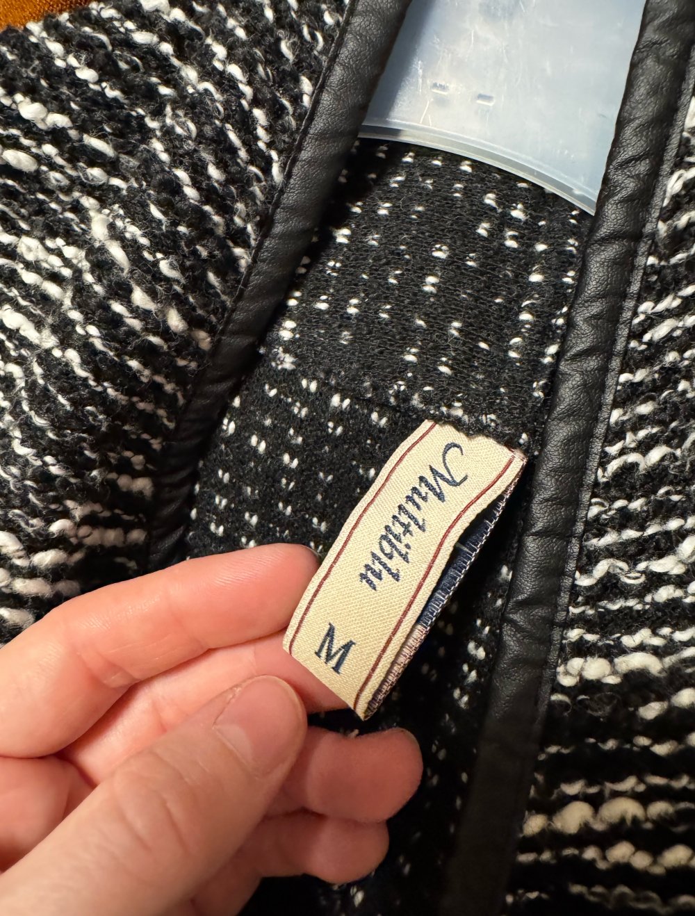 Schwarz weißer Cardigan