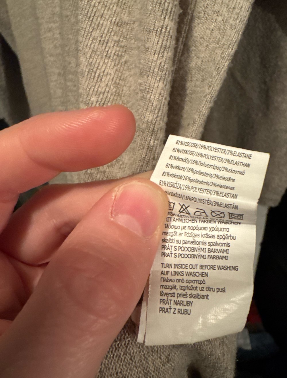 schönes Beiges Sweatshirt