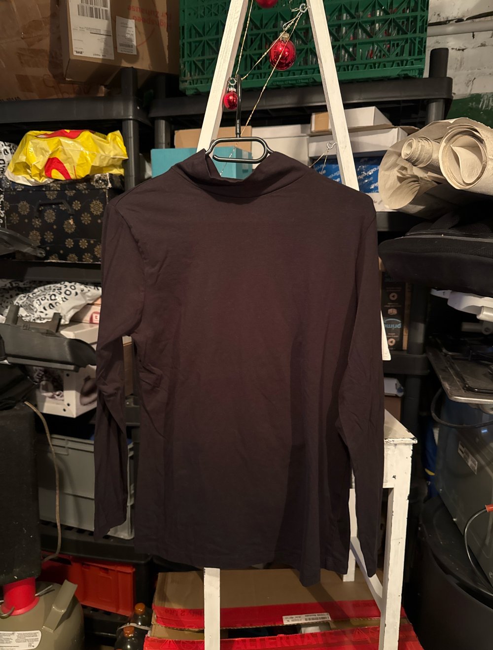 schönes Sweatshirt mit Kragen