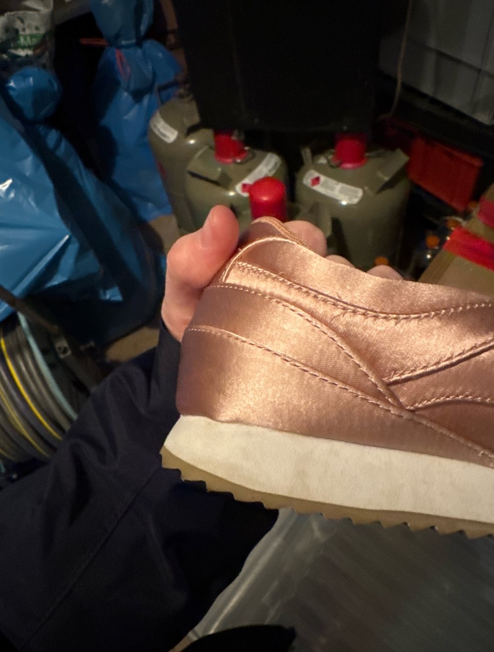 Schöne Rose farbene Schuhe