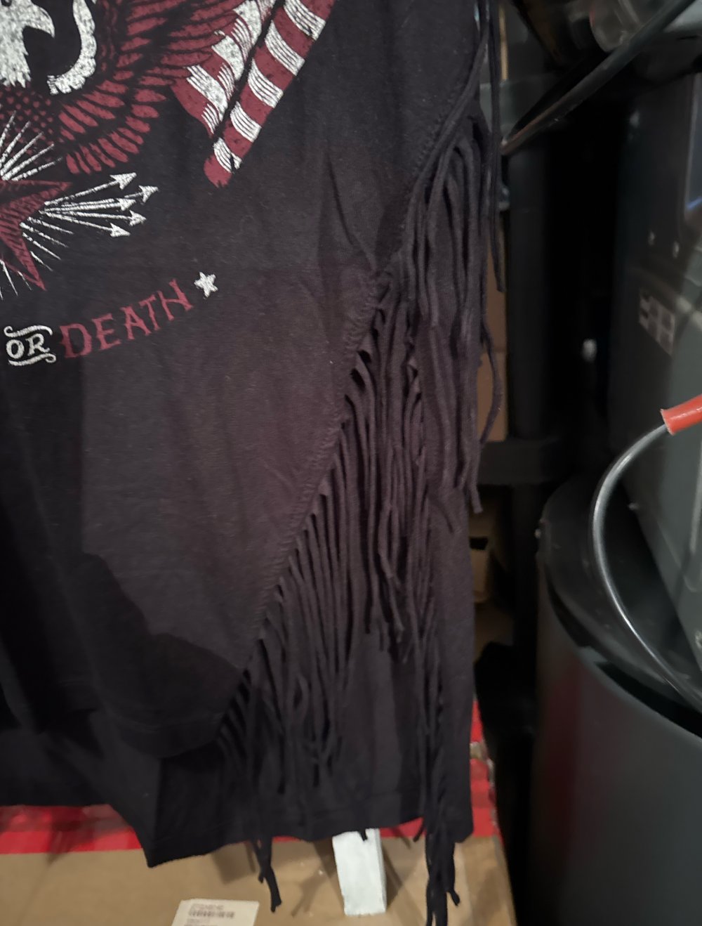 schönes tshirt in schwarz mit Adler