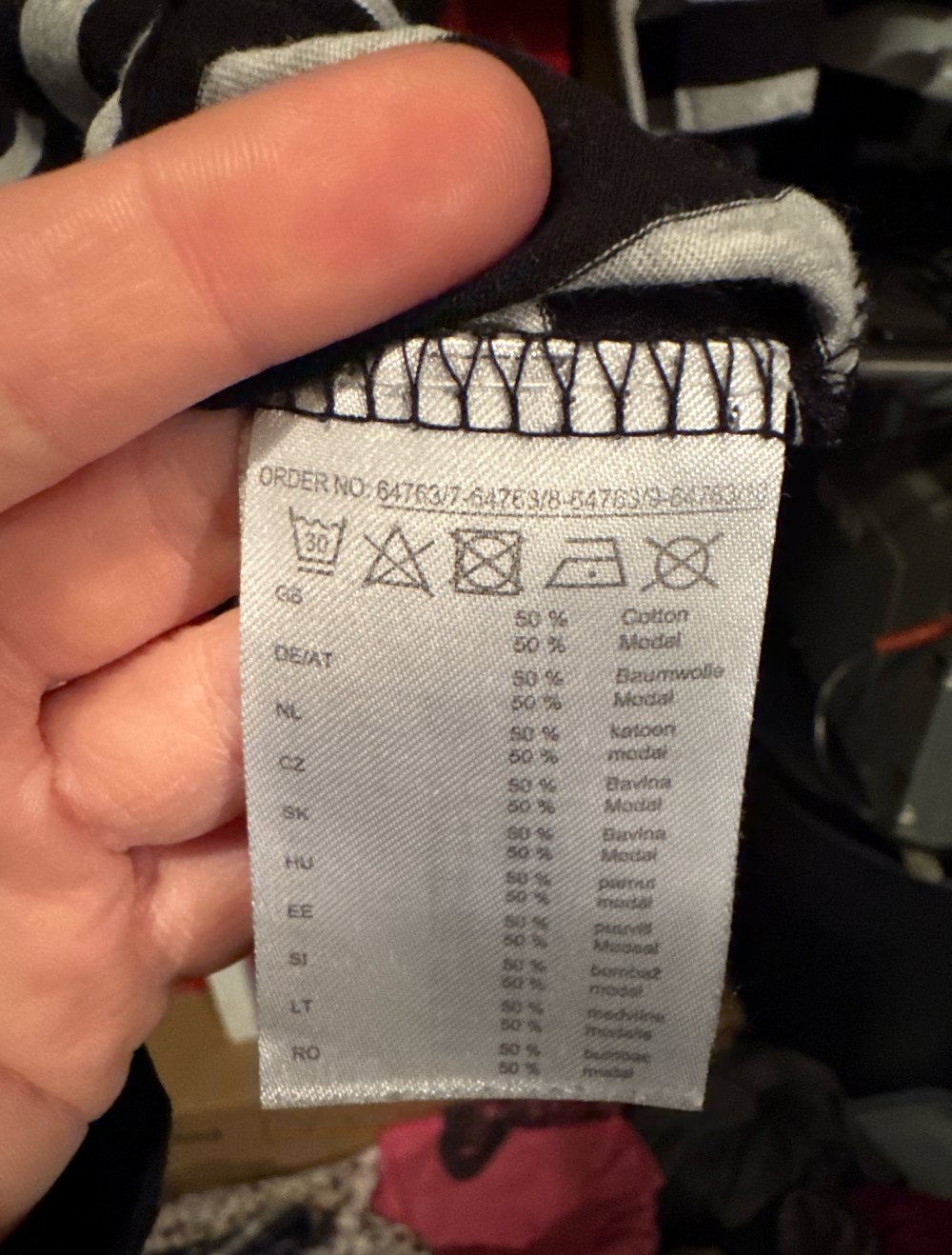 Schönes Streifen Sweatshirt