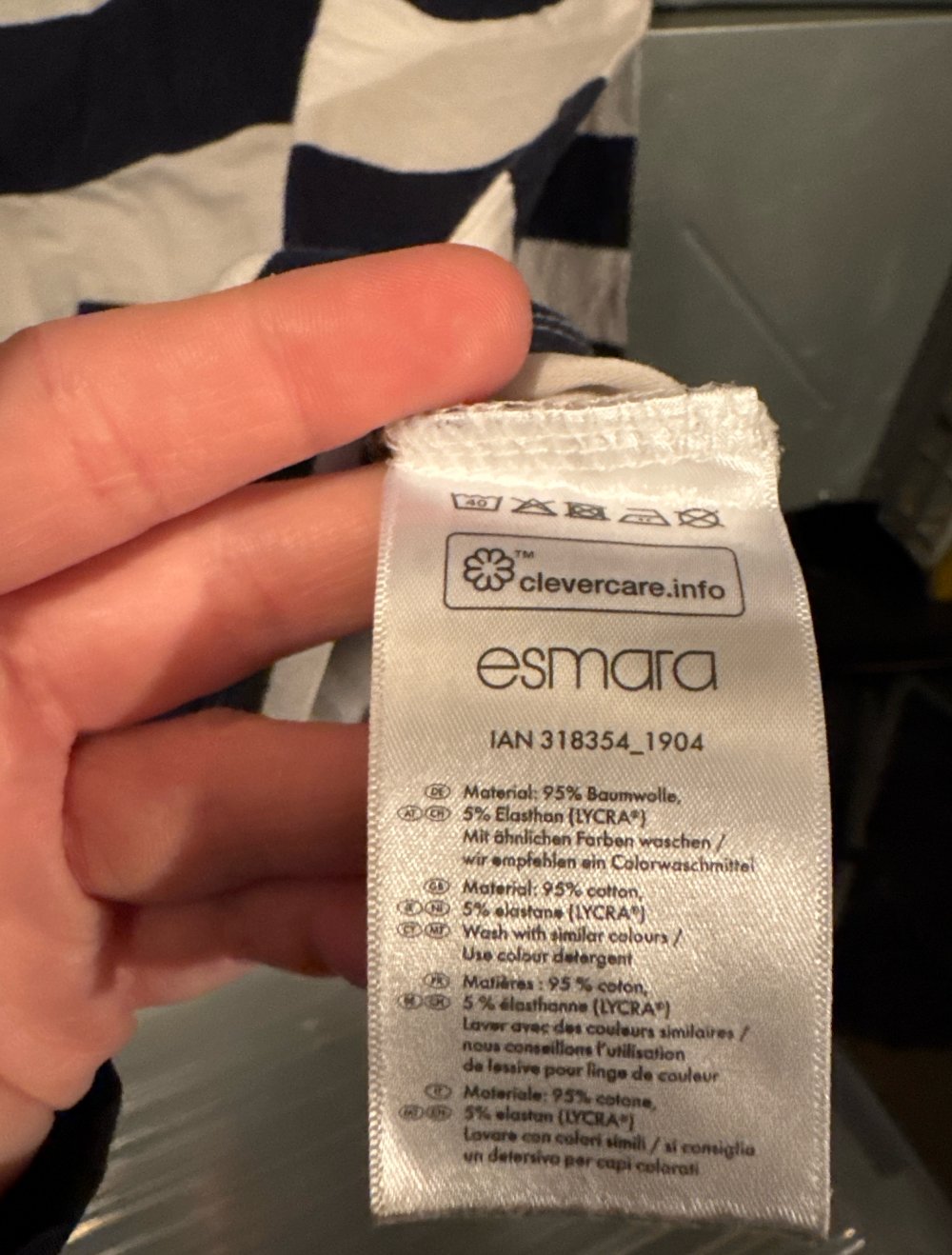 Schönes Streifen Sweatshirt
