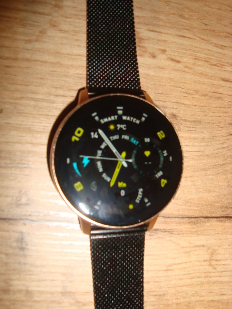 Neue Smart Watch mit vielen Funktionen.