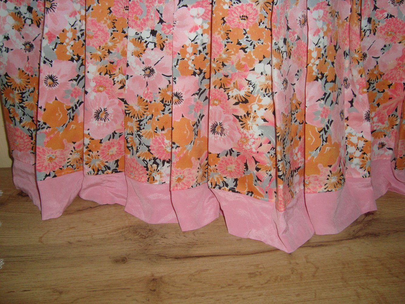 Einzigartiges Vintage Plissee Kleid im Blütenprint Gr.42