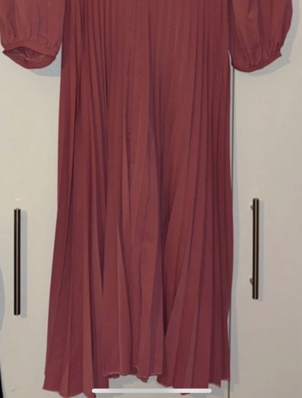 Korallenrotes Abendkleid