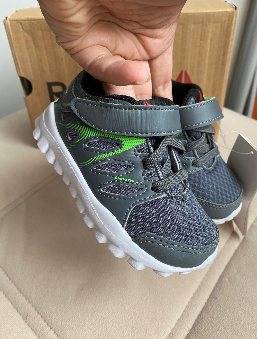 REEBOK Baby Turnschuhe Sportschuhe Sneakers Gr.21 Neu mit Etikett