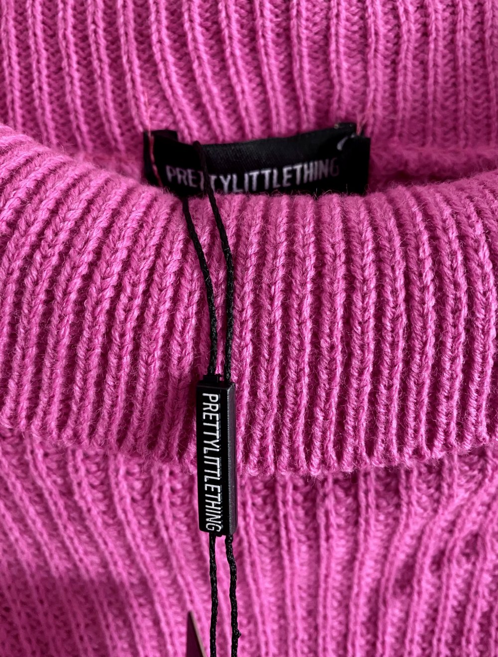 PRETTYLITTLETHING Damen Strickpullover in Fuchsia Gr. S Neu.