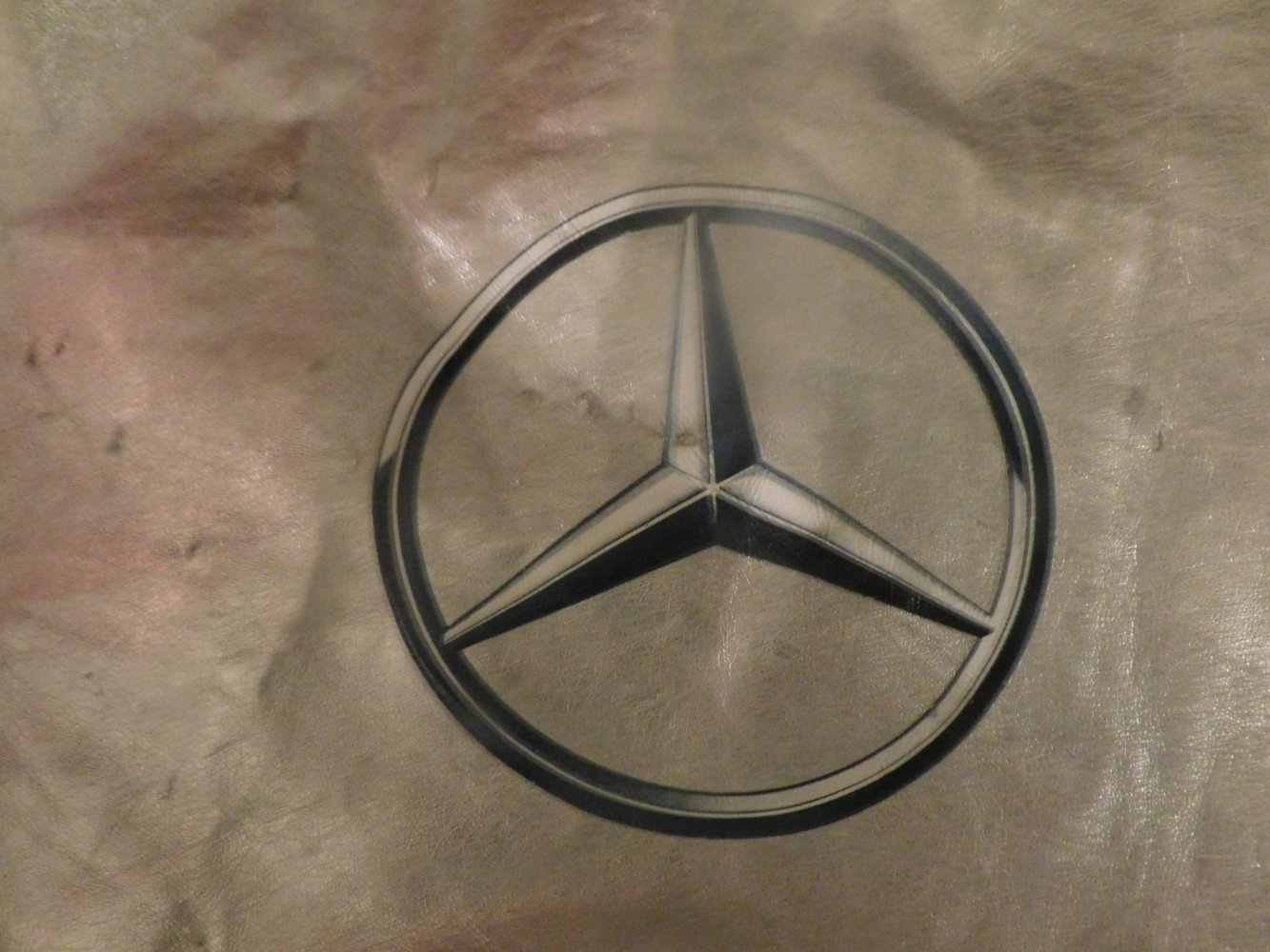 Tasche von bree mit Mercedesstern in silber