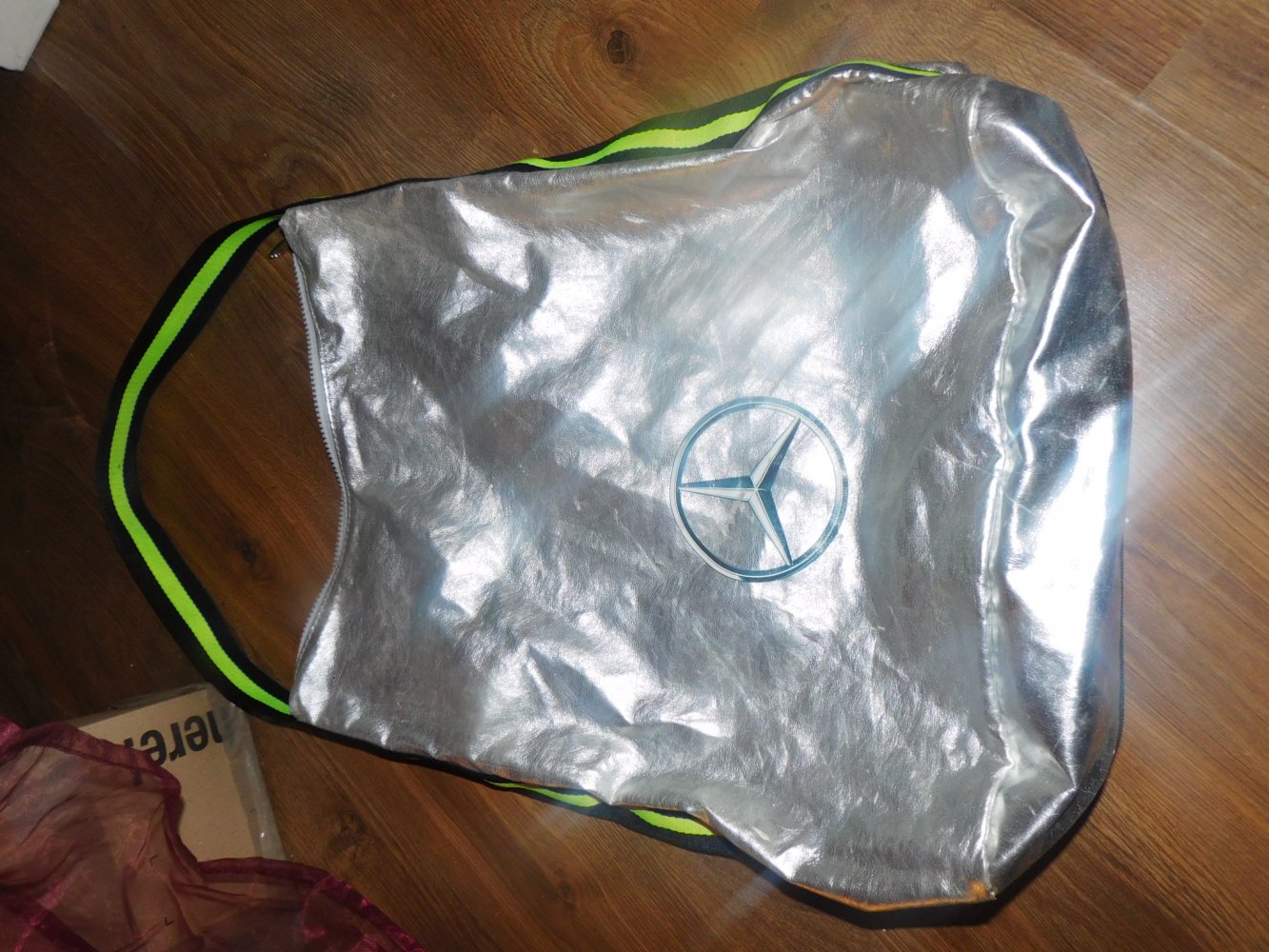 Tasche von bree mit Mercedesstern in silber