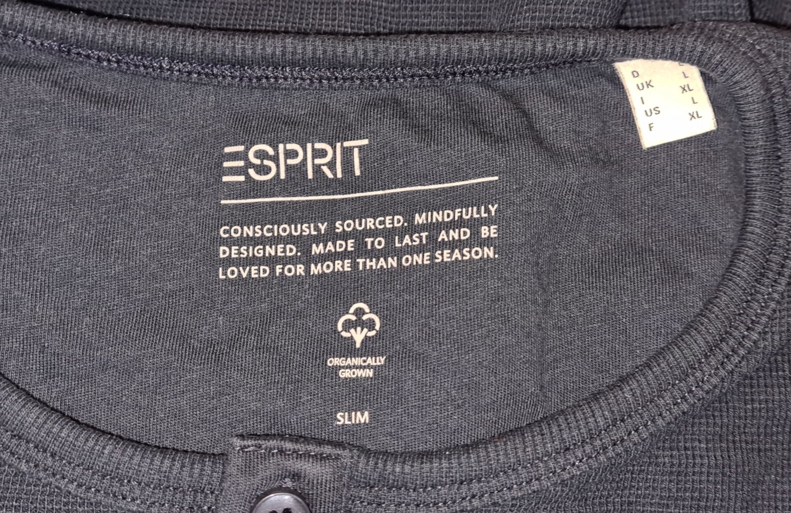 Marinefarbenes Langarmshirt / Longsleeve von Esprit aus Bio-Baumwolle Größe L
