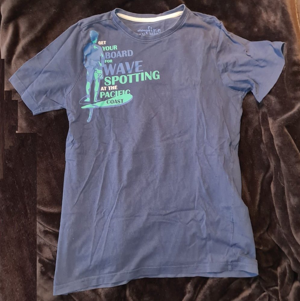 Graublaues T-Shirt von TCM mit Aufdruck