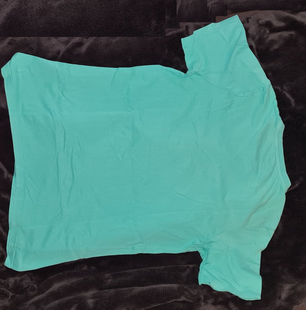 Mintgrünes T-Shirt von TCM mit Aufdruck