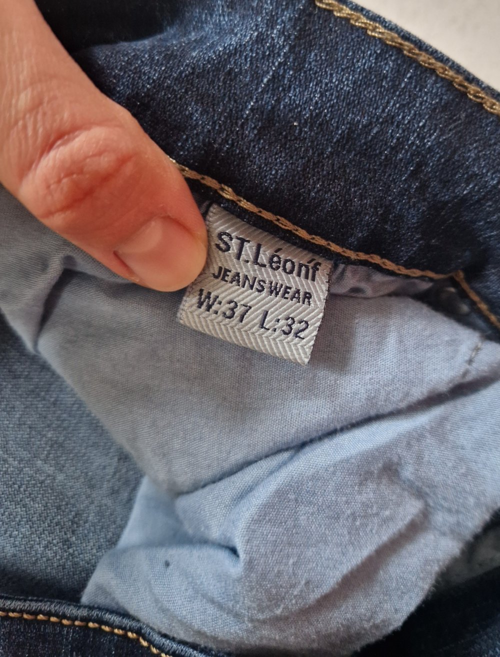 Jeans dunkelblau St. Léonf, W37 L32