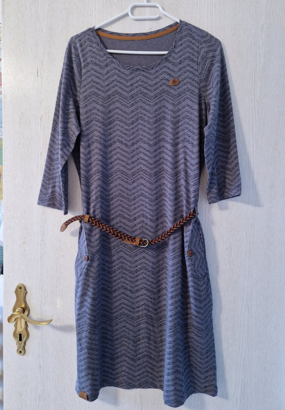 T-Shirt Kleid blau/grau mit braunen Gürtel