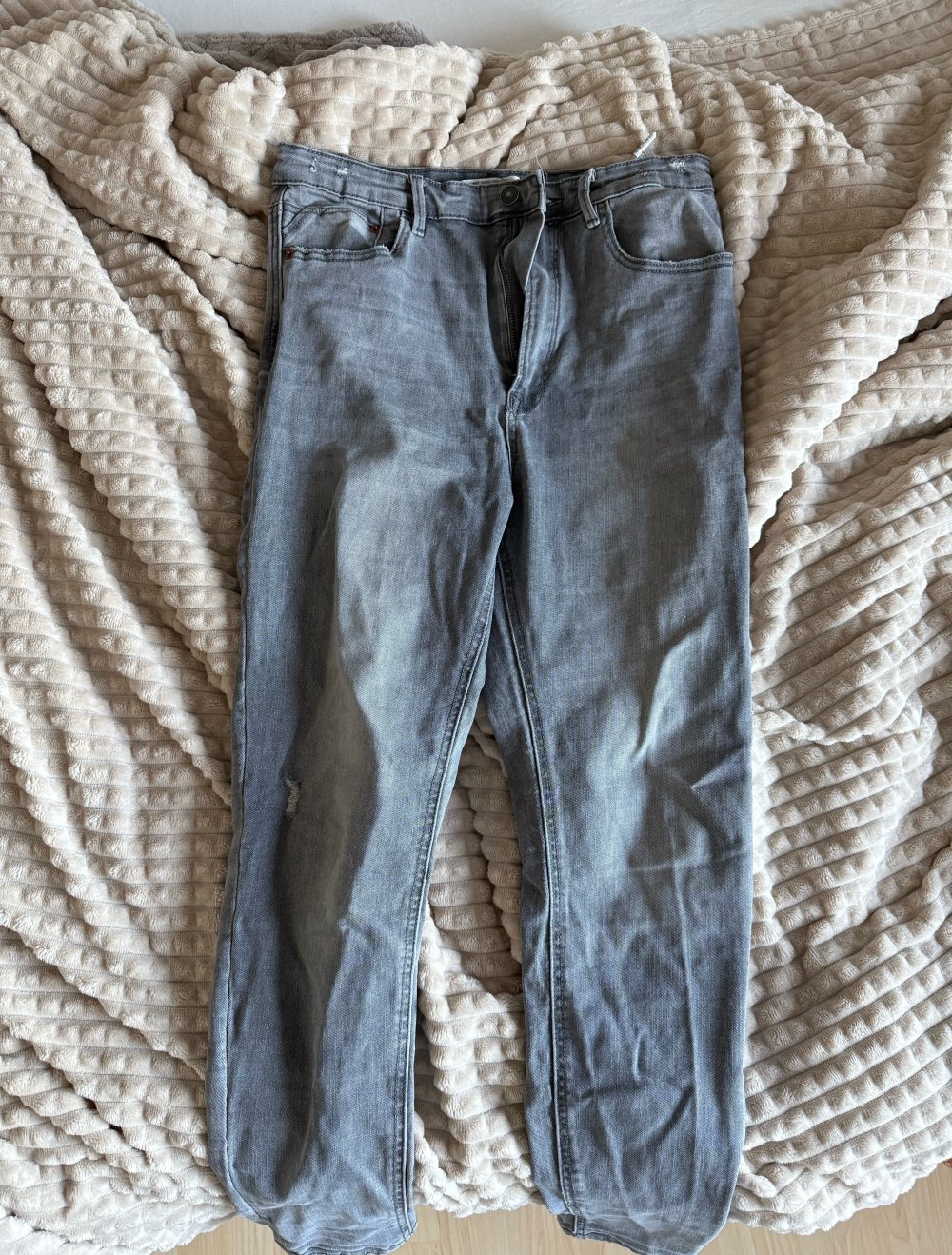 Graue Skinny Jeans