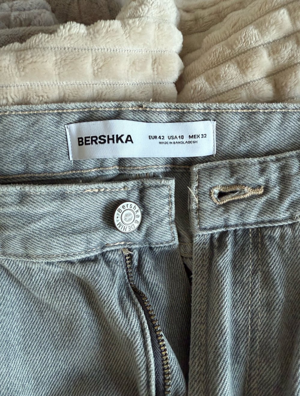 Graue Straight leg jeans