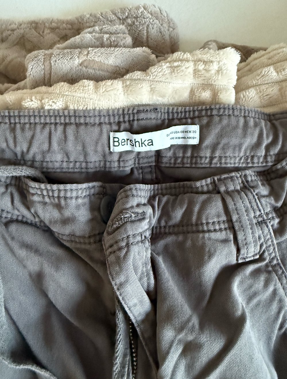 Dunkel-Graue Stoffhose