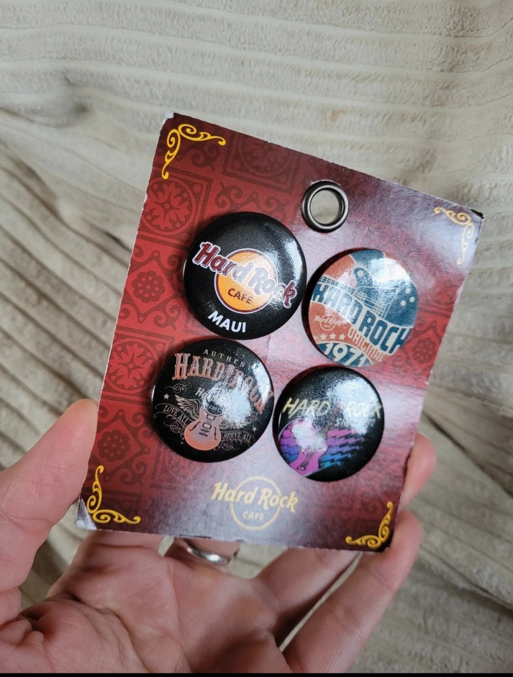 Pins Hard Rock Cafe Hawaii Maui Anstecknadel Brosche Vintage Retro Hardrock Anstecker Aloha