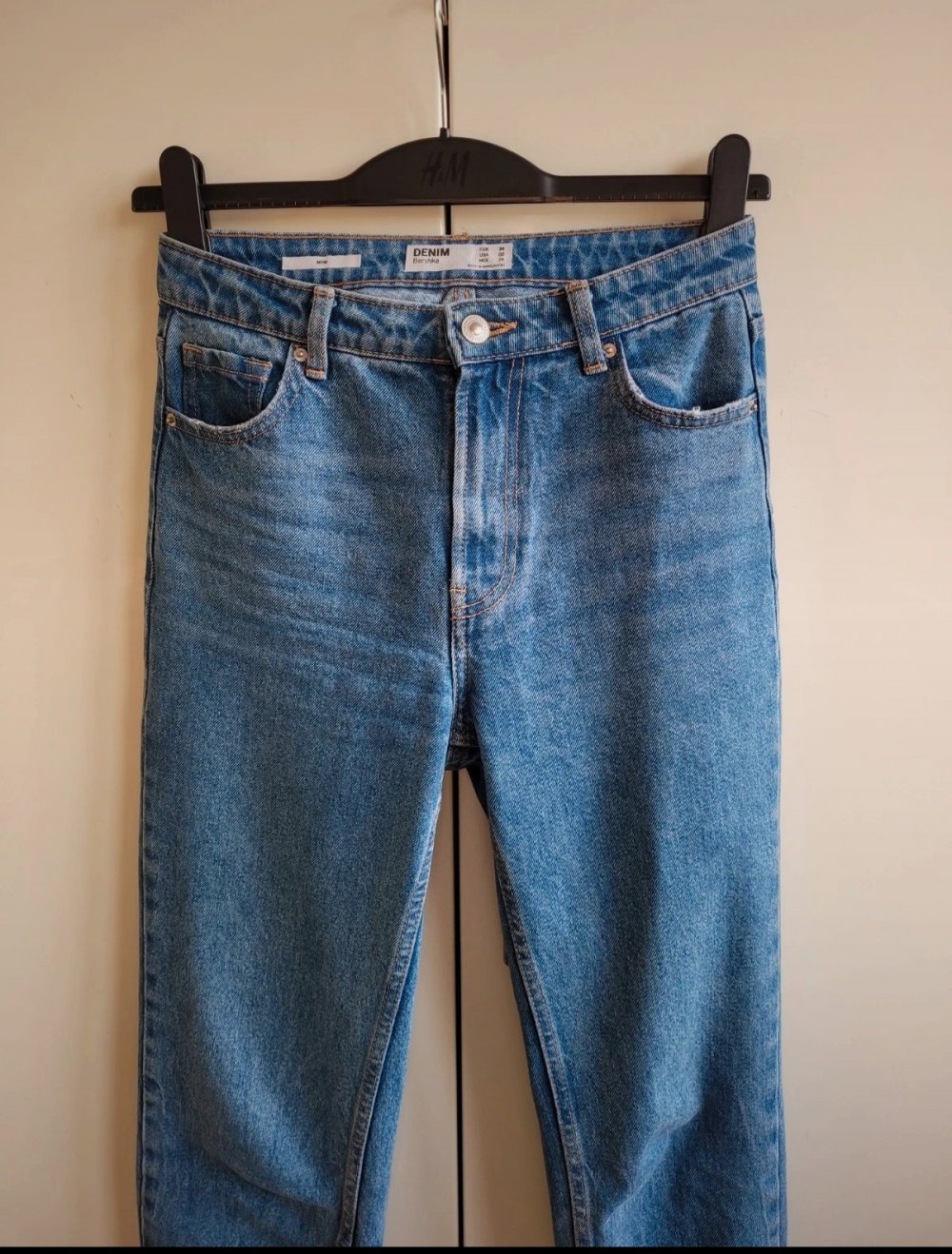 Bershka High Waist Momjeans Vintage Fit taper Mom Jeans Momfit tapeted 100% Baumwolle