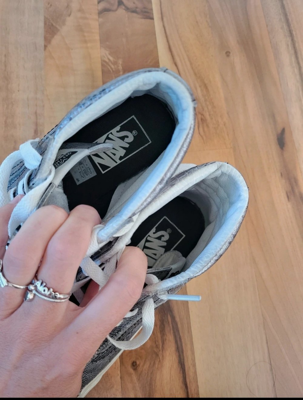 Vans Leder Oldskool Sneaker Metallic Snakeoptik Silber grau Retro Krokomuster Snake Hightop Schlangenmuster techno rave Schlange Kroko Shiny