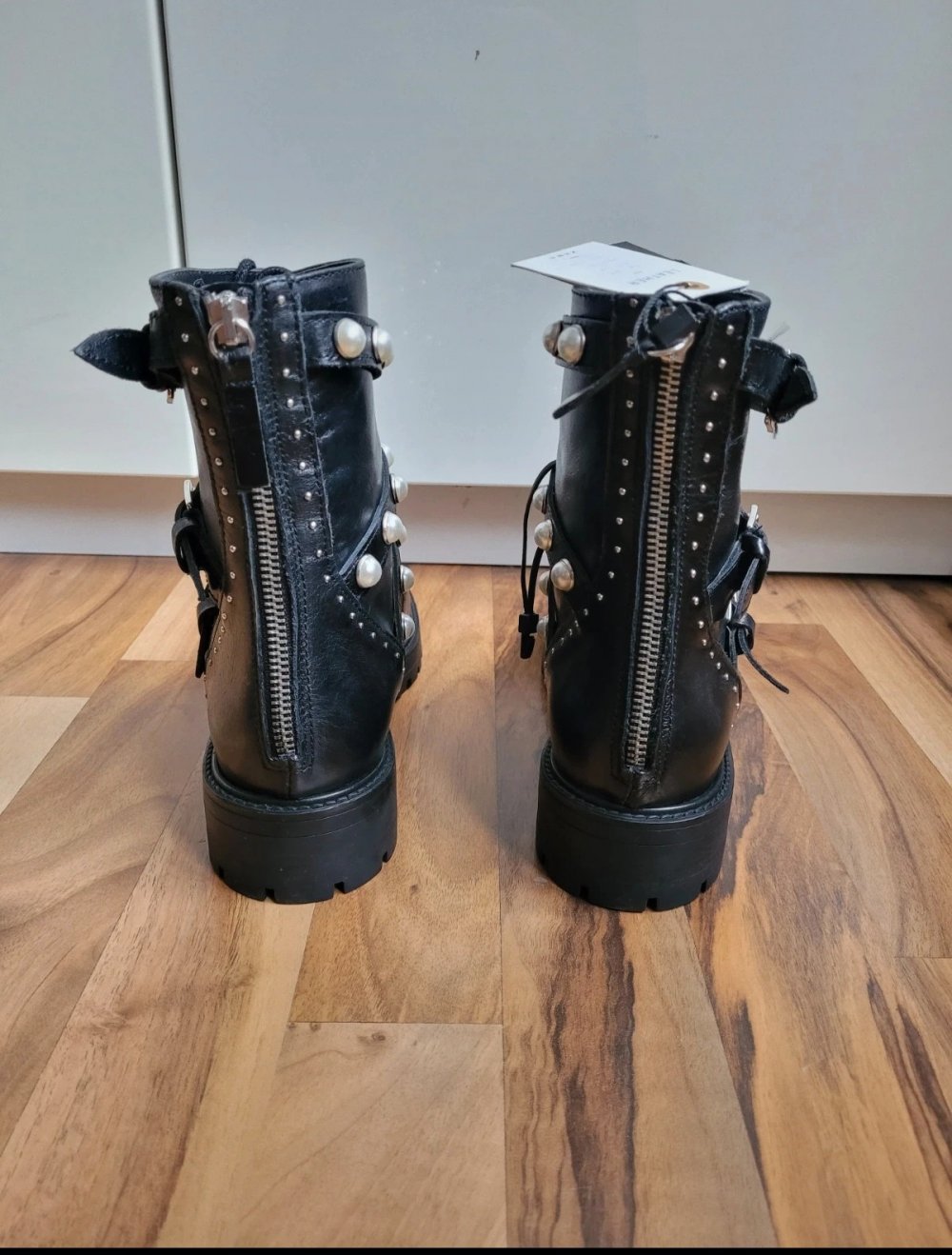 Zara Leder Boots derb mit Schnallen und Perlen schwarz Stiefelette Punk Goth Biker Schnürstiefel Schnürboots Grunge Gothik gothic