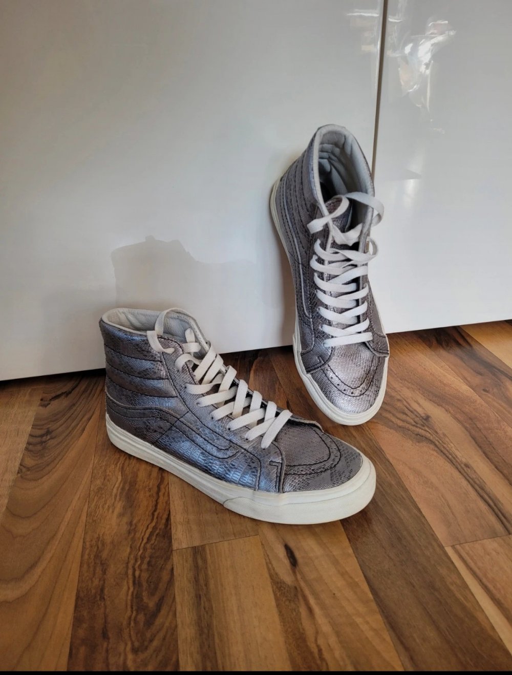 Vans Leder Oldskool Sneaker Metallic Snakeoptik Silber grau Retro Krokomuster Snake Hightop Schlangenmuster techno rave Schlange Kroko Shiny