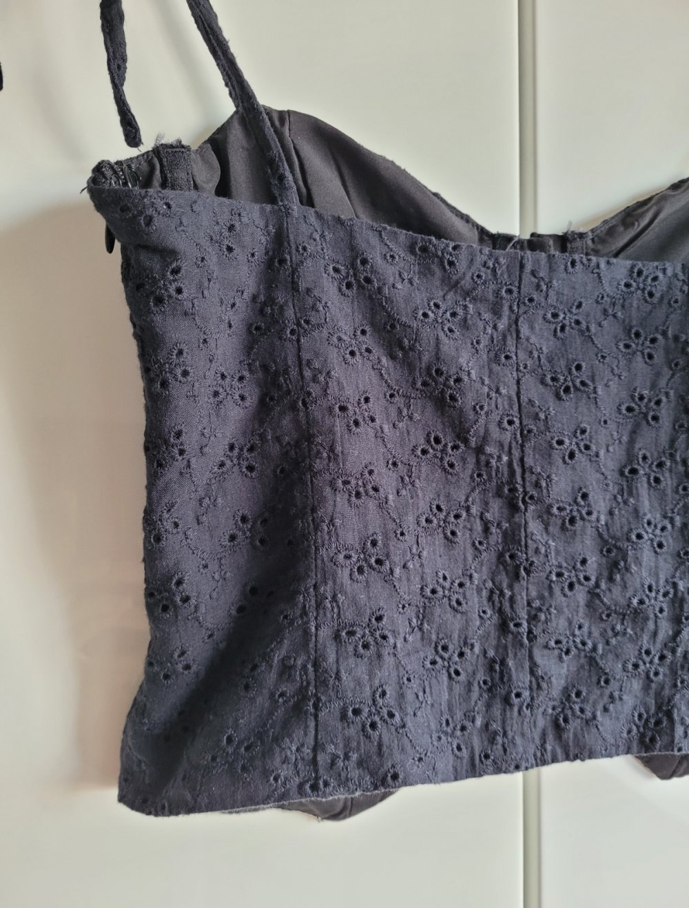 NA-KD Broderie Anglaise Bralette Crop Top Bustier Korsett Korsage Baumwolle Boho Hippie Gypsy Gipsy pointelle Gothik gothic Punk Grunge sexy cropped bauchfrei Baumwolle Spitze zara